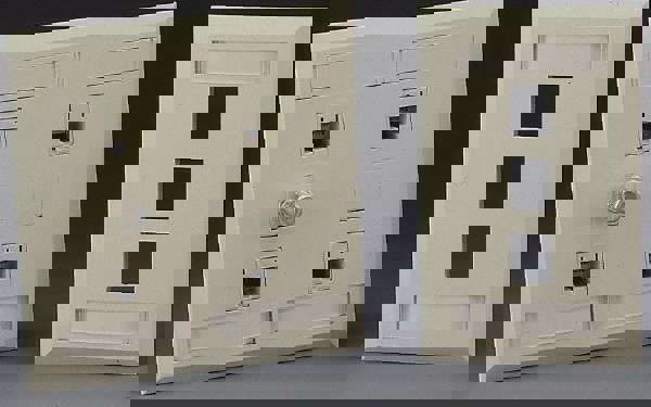 Wall Plates; Wall Plate Type: Sectional Wall Plates ; Color: White ; Wall Plate Configuration: Port ; Finish: Smooth ; Material: Thermoplastic ; Shape: Rectangle