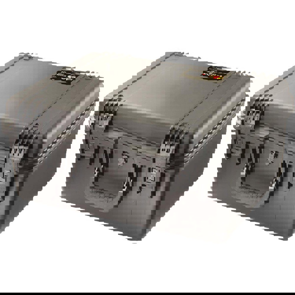 Clamshell Hard Case: 9