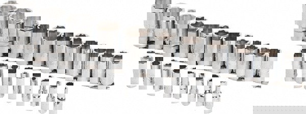 Standard Socket Set: 19 Pc, 1/2