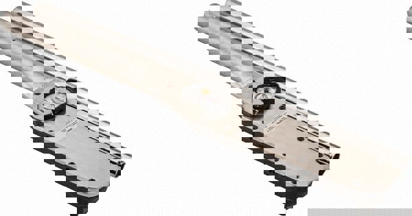 Dial Torque Wrench: 1/2