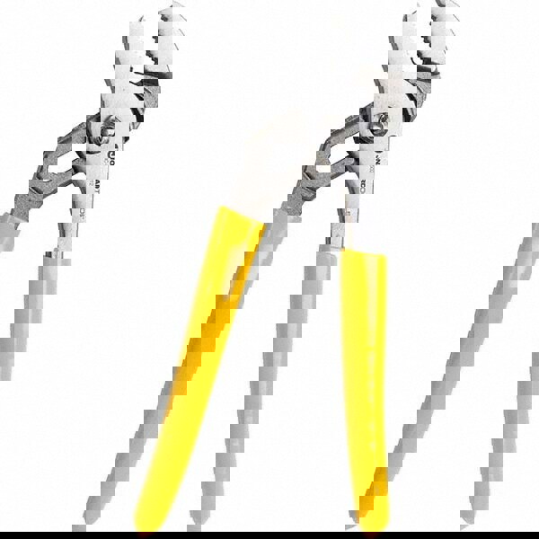 Tongue & Groove Plier: 1