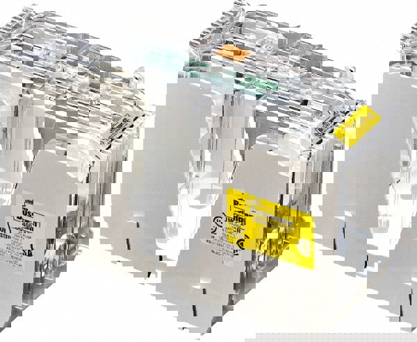 Fuse Blocks; Number of Poles: 1 ; Voltage: 600 VAC ; Wire Termination Type: Box Lug ; Compatible Fuse Class: J ; Block Width (mm): 88 ; Standards Met: CSA 47235 - 6225-01 Certified; cULus E14853 IZLT & IZLT7; UL Listed