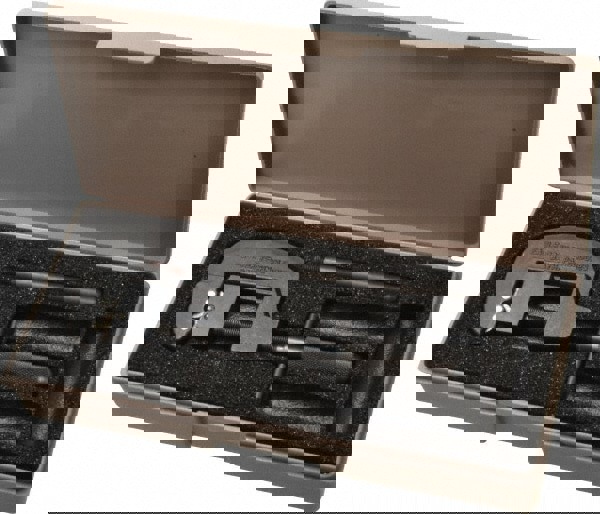 Hand Knurlers; Number of Knurls Required: 3 ; Includes Knurl Wheels: Yes ; Knurl Patterns Included: Straight