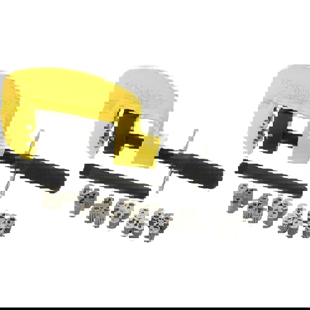 Hand Knurlers; Maximum Cutting Capacity: 1in ; Number of Knurls Required: 3 ; Includes Knurl Wheels: Yes ; Knurl Patterns Included: Left Hand Diagonal; Right Hand Diagonal; Straight ; Self-centering: Yes