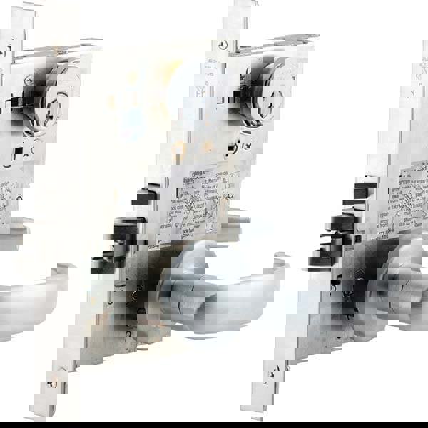 Lever Locksets; Type: Classroom; Door Thickness: 1-3/4; Key Type: Conventional; Back Set: 2-3/4; For Use With: Commercial Doors; Finish/Coating: Satin Chrome; Material: Steel; Material: Steel; Door Thickness: 1-3/4; Lockset Grade: Grade 1; Performance: He