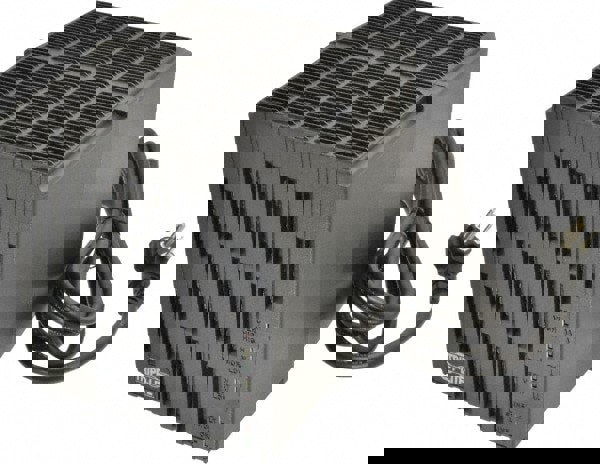 4 Outlets, 140 Volt Max Input, 1,200 VA,