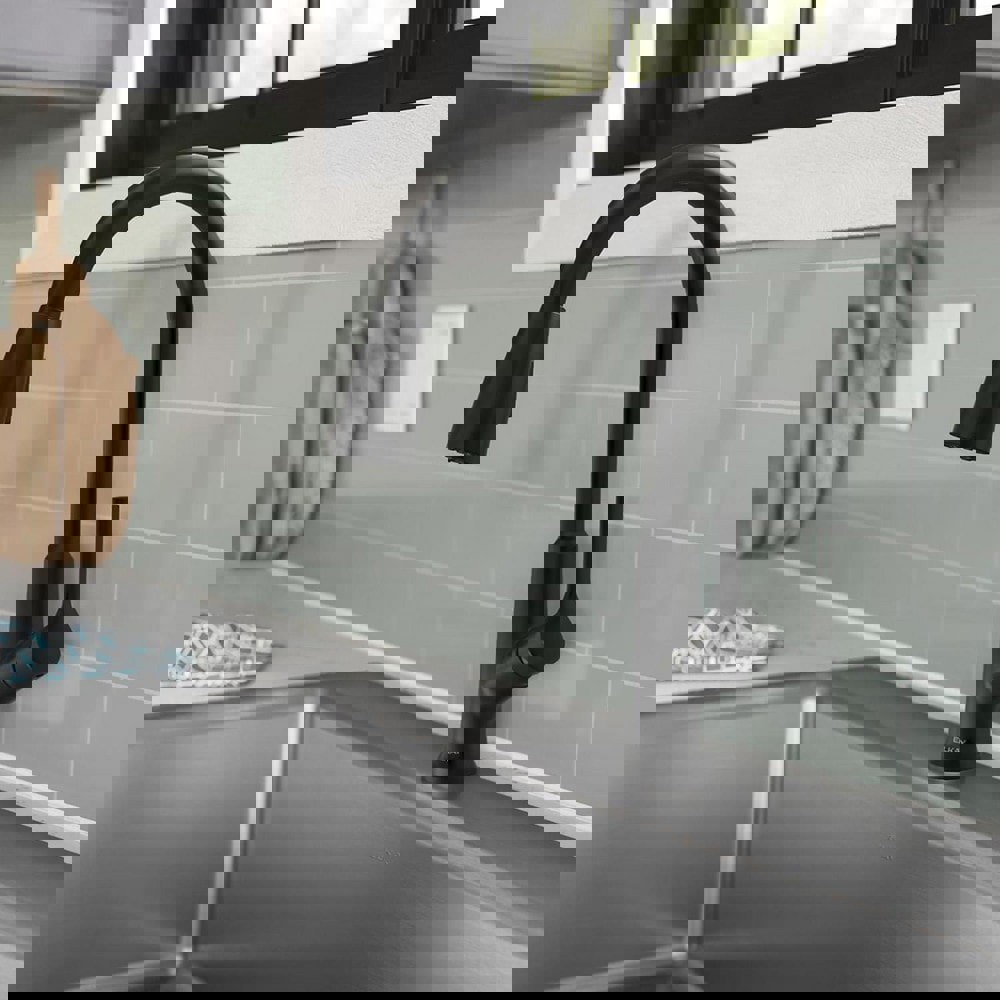 Lavatory Faucets; Inlet Location: Bottom ; Spout Type: Pullout ; Inlet Pipe Size: 1/2 in ; Inlet Gender: Male ; Handle Type: Pull Lever ; Maximum Flow Rate: 1.8GPM