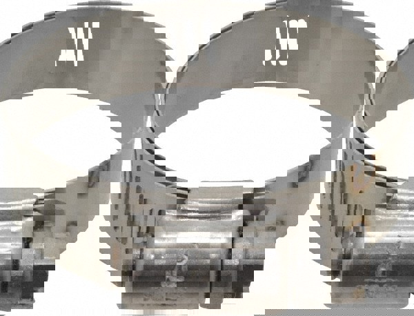 Worm Gear Clamp: SAE 24, 1-1/16 to 2