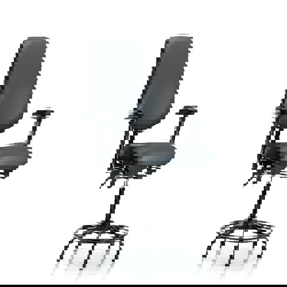 Task Chair: Vinyl, Carbon