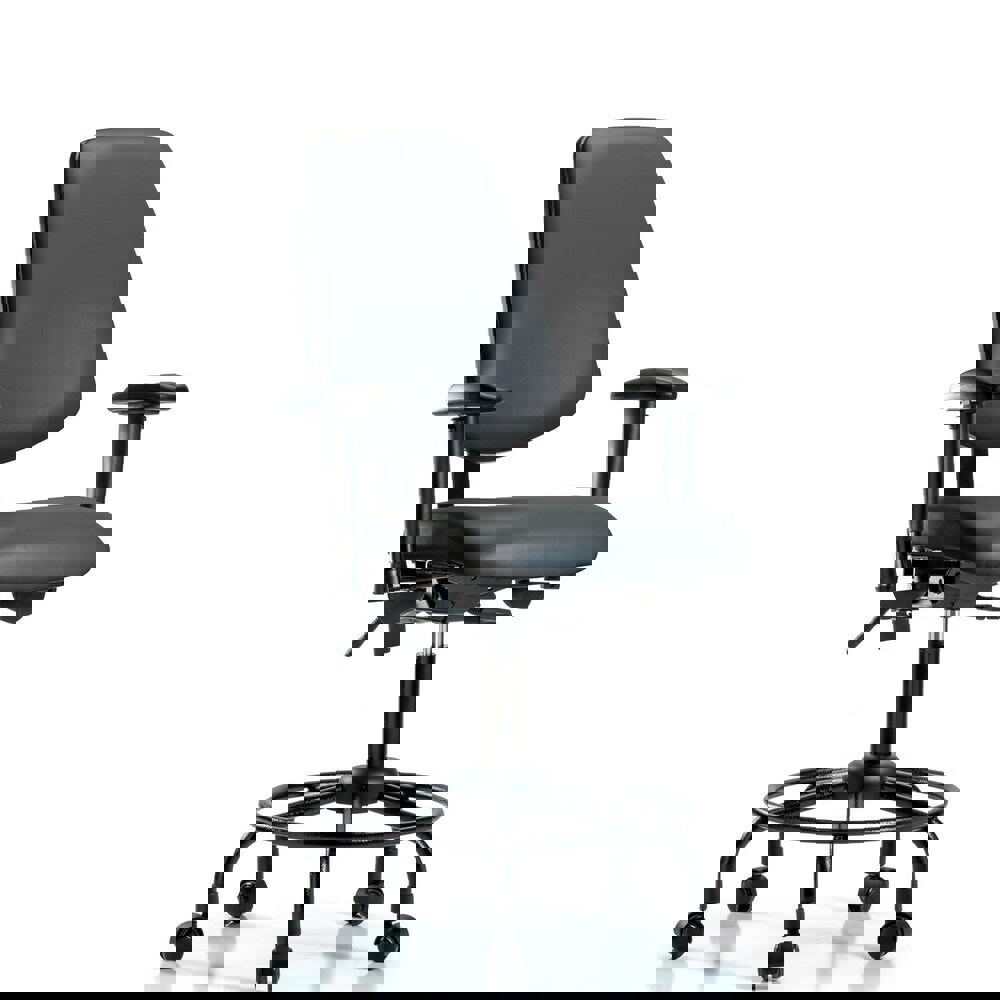 Task Chair: Vinyl, Carbon