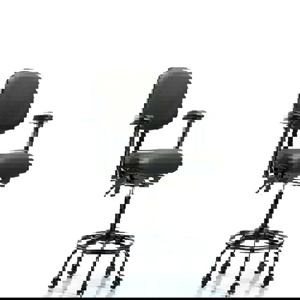 Task Chair: Vinyl, Carbon