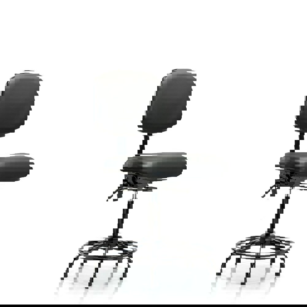 Task Chair: Vinyl, Carbon