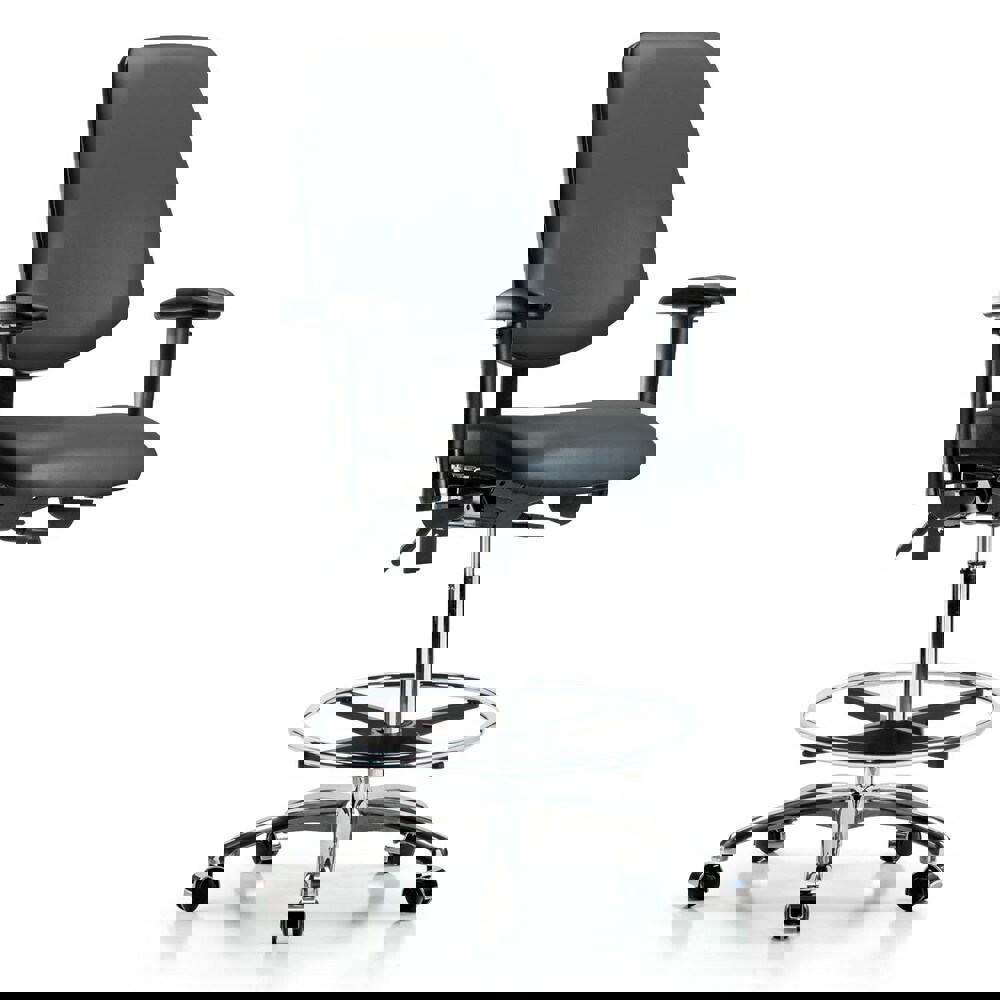 Task Chair: Vinyl, Carbon