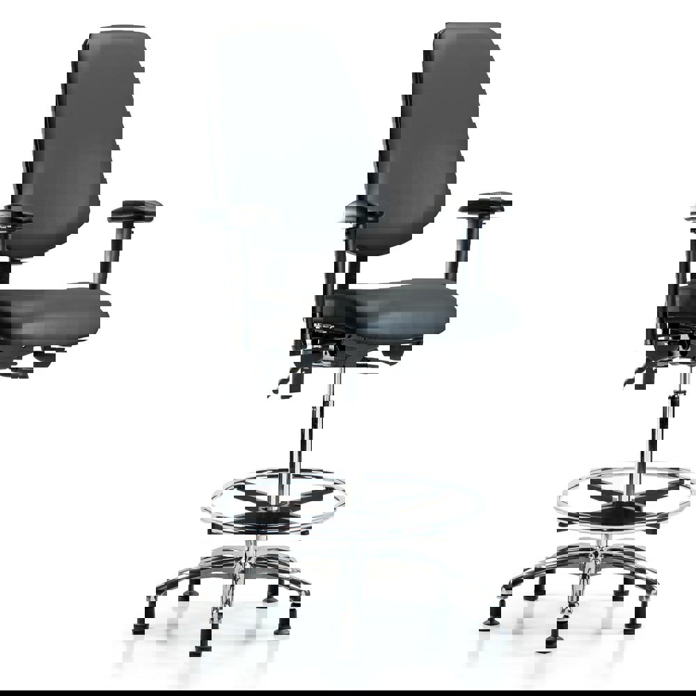 Task Chair: Vinyl, Carbon