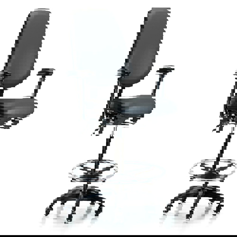 Task Chair: Vinyl, Carbon