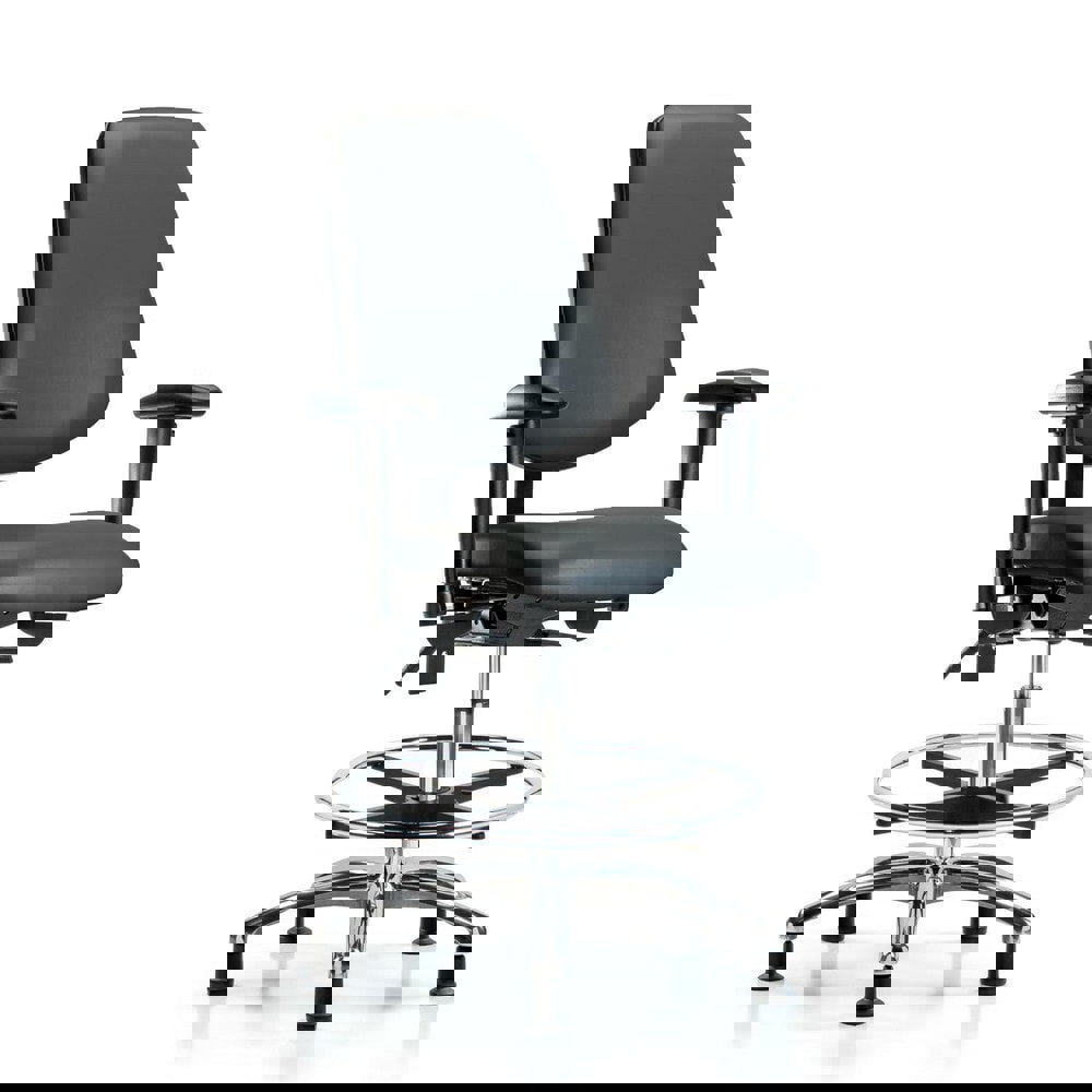 Task Chair: Vinyl, Carbon