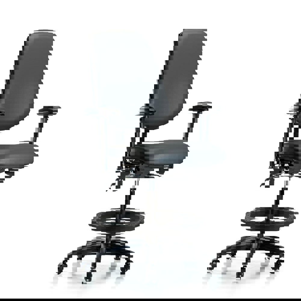 Task Chair: Vinyl, Carbon