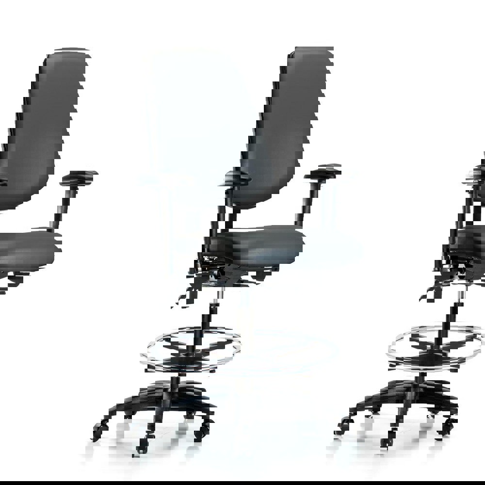 Task Chair: Vinyl, Carbon