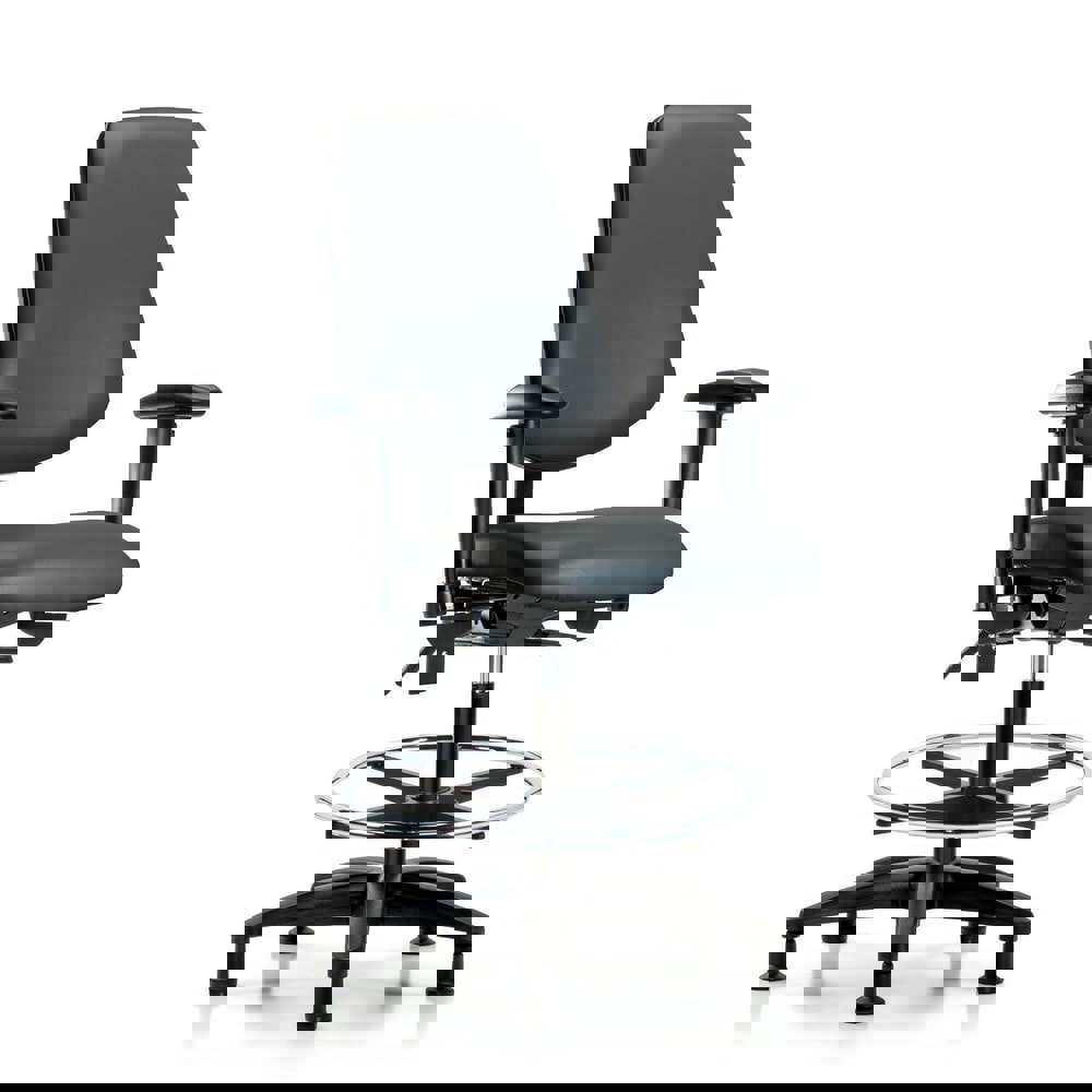 Task Chair: Vinyl, Carbon