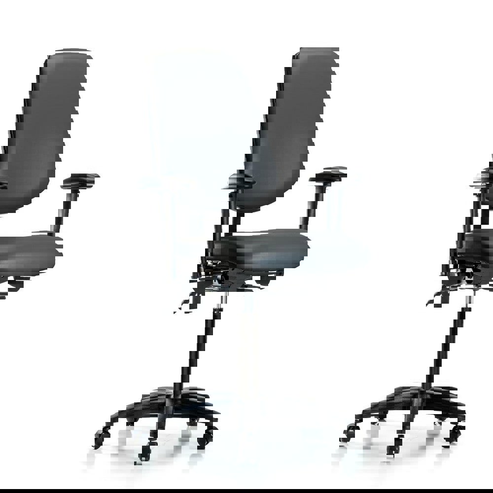 Task Chair: Vinyl, Carbon