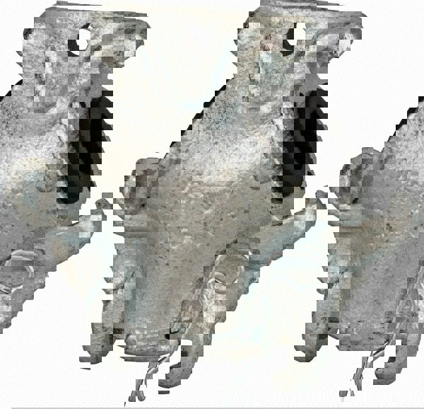 Universal Hose Coupling with Triple Connections