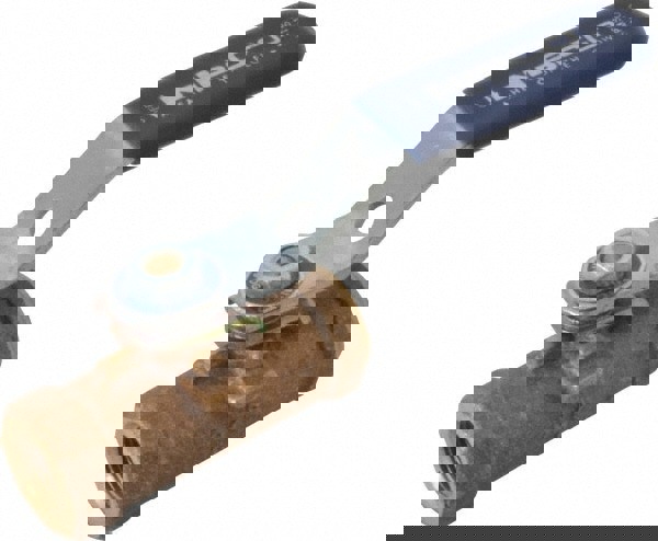 Standard Manual Ball Valve: 3/8