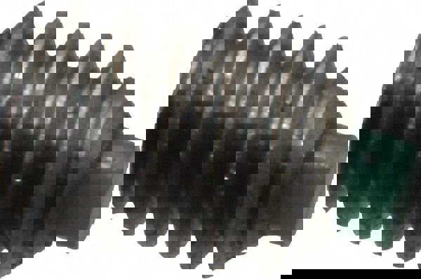 Set Screw: #6-32 x 3/16