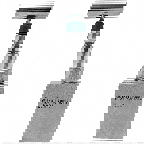 Needle Valve: Angled, 1/4