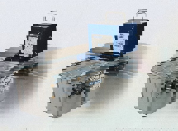 Oil Skimmer Oil & Water Separator: