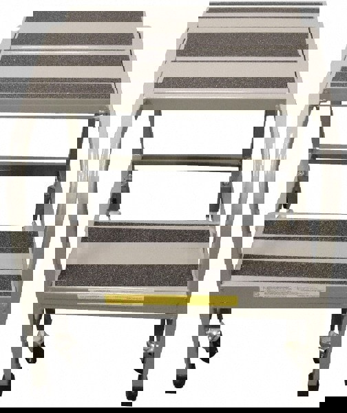4-Step Ladder: Steel
