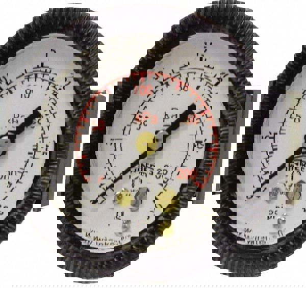 Pressure Gauge: 2-1/2