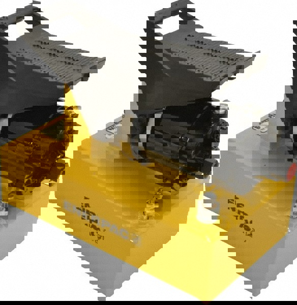 Air-Hydraulic Pump: 10,000 psi