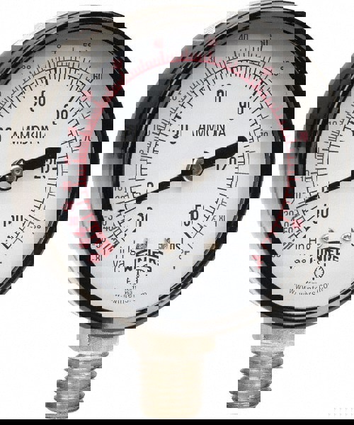 Pressure Gauge: 2-1/2