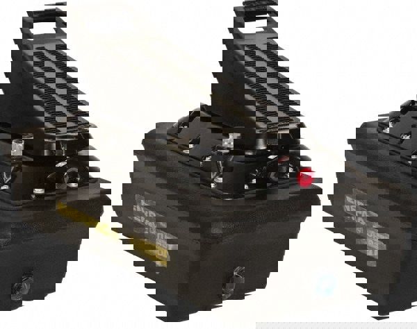 Air-Hydraulic Pump: 10,000 psi