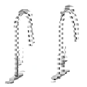 Single Handle Pull Down Kitchen Faucet in Polished Chrome