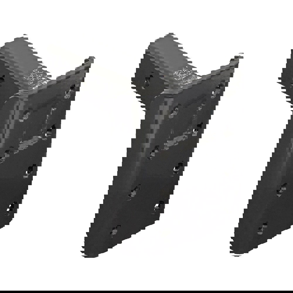 Hitch Accessories; Hitch Accessories Type: Hitch Plate ; For Use With: Towing ; Material: Carbon Steel ; Maximum Capacity: 17000.00lb ; UNSPSC Code: 25181708