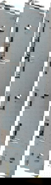 Closing Spring Hinge: 2