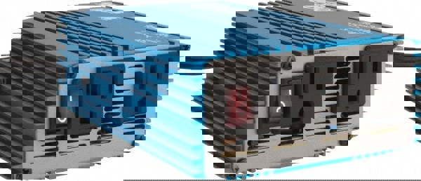 2 Connection, 12 VDC Input, 120 VAC Output, 40 Amp Input Rating, 600 Peak Wattage, Power Inverter