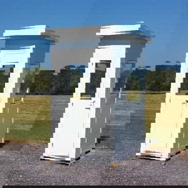 Prefab Structure: 4 x 4' Floor, 4 Walls