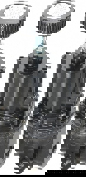 Compressed Air Regulator: 3/8