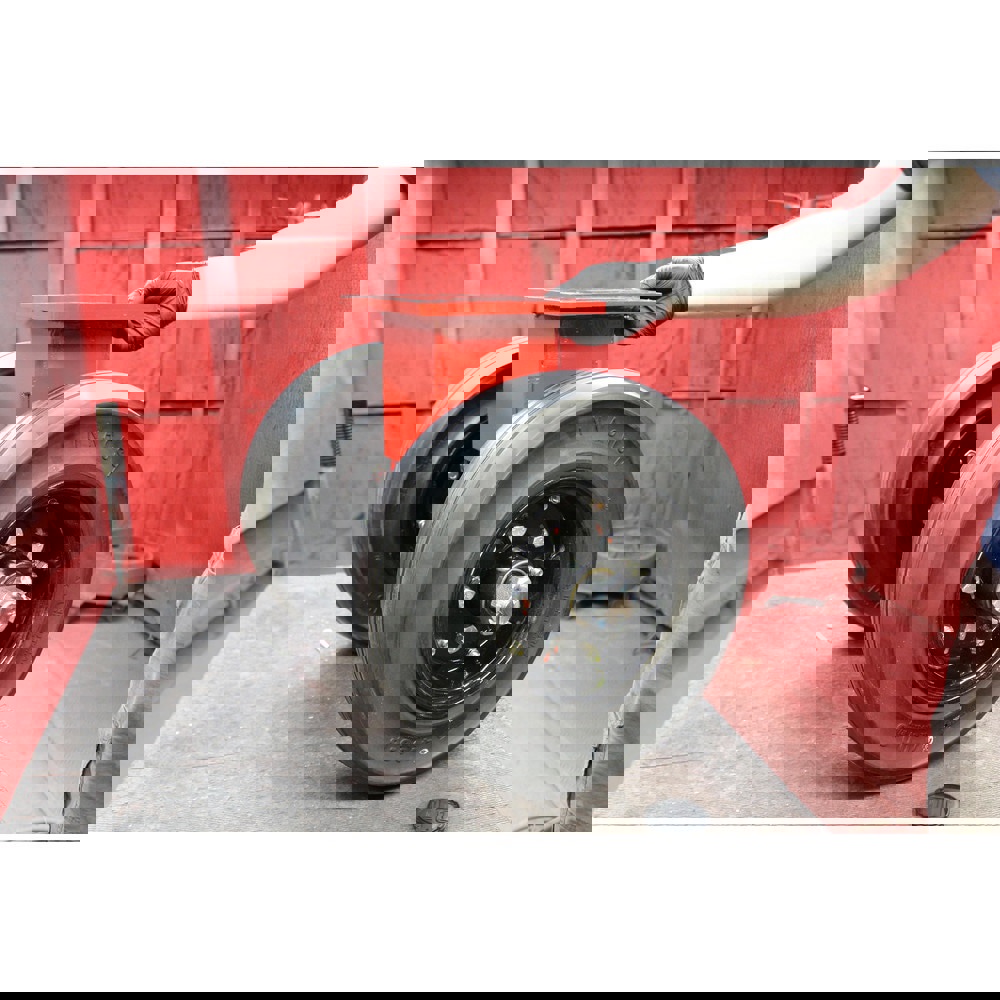 Rigid Top Plate Caster: Rubber, 16