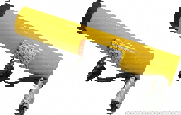 Portable Hydraulic Cylinder: Single Acting, 22.65 cu in Oil Capacity