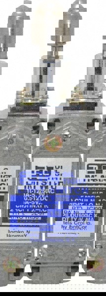 General Purpose Limit Switch: SPDT, NC, Plunger, Top