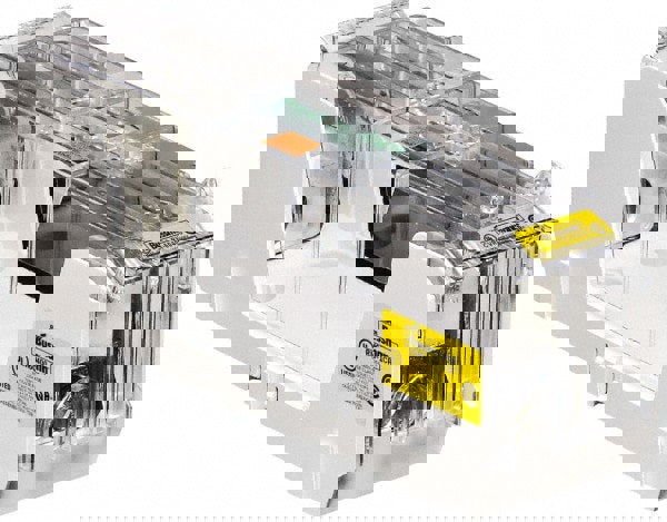 Fuse Blocks; Number of Poles: 1 ; Voltage: 600 VAC ; Wire Termination Type: Box Lug ; Compatible Fuse Class: R ; Block Width (mm): 92 ; Standards Met: CSA 47235 - 6225-01 Certified; cULus E14853 IZLT & IZLT7; UL Listed