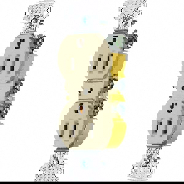 Straight Blade Duplex Receptacle: NEMA 5-15R, 15 Amps, Grounded