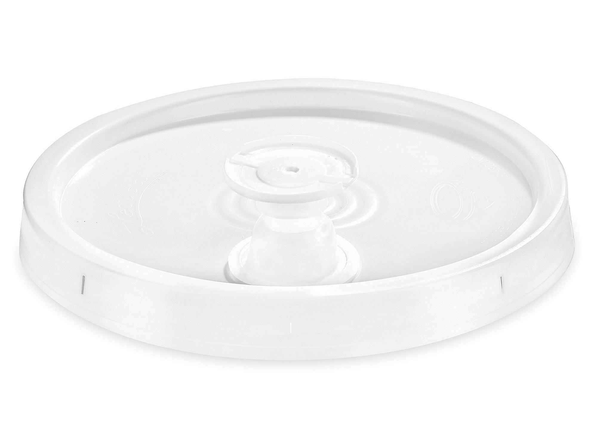 Lid with Spout for 2 Gallon Plastic Pail