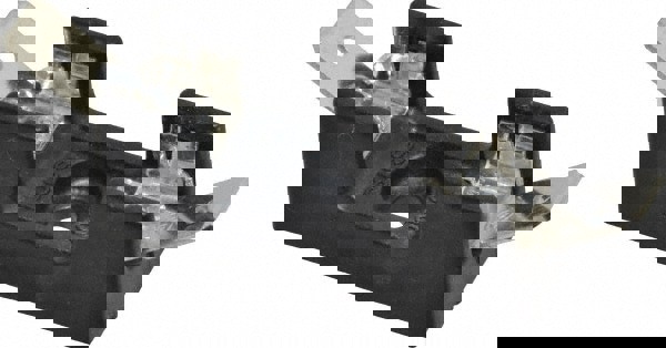 1 Pole, 300 VAC/VDC, 30 Amp, Bolt-in Fuse Block