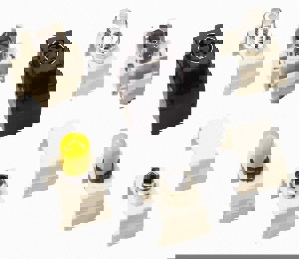 Coaxial Connectors; Connector Type: Jack x Jack Coupler ; Mount Type: Bulkhead ; Color: White ; UNSPSC Code: 39121414