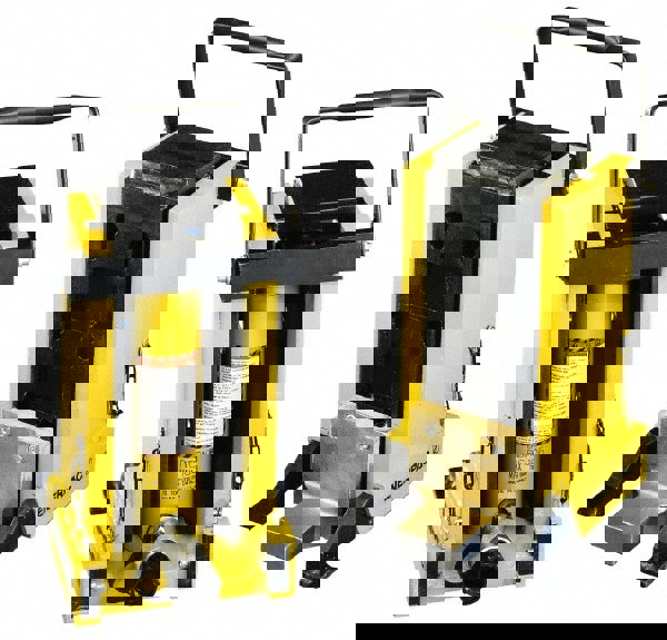 Portable Hydraulic Cylinder: 32 cu in Oil Capacity