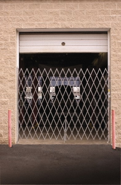 Single Folding Gate: 102